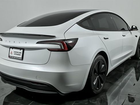 Used 2024 Tesla Model 3 Long Range RWD image 9