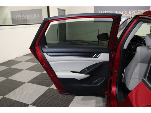 Used 2021 Honda Accord EX image 13