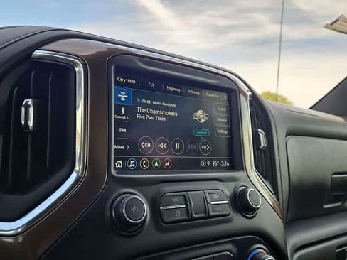 Certified 2021 Chevrolet Silverado 1500 High Country w/ Technology Package AWD/4WD image 57
