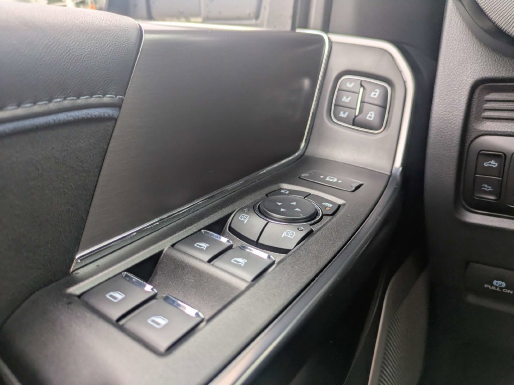 New 2026 Ford F250 Platinum AWD/4WD image 29