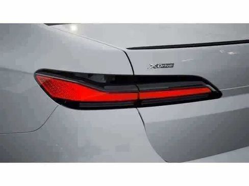 New 2026 BMW 750e xDrive w/ Executive Package AWD/4WD image 8