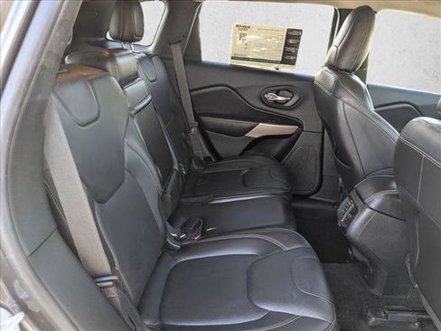Used 2017 Jeep Cherokee Limited FWD image 22