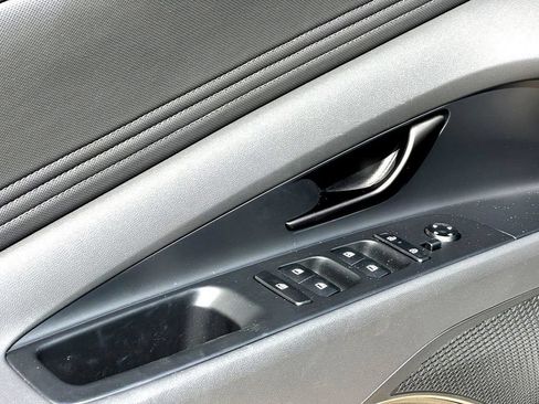 Used 2026 Hyundai Elantra Sport FWD image 14