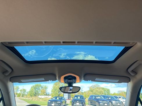 Used 2012 Porsche Panamera 4 image 24