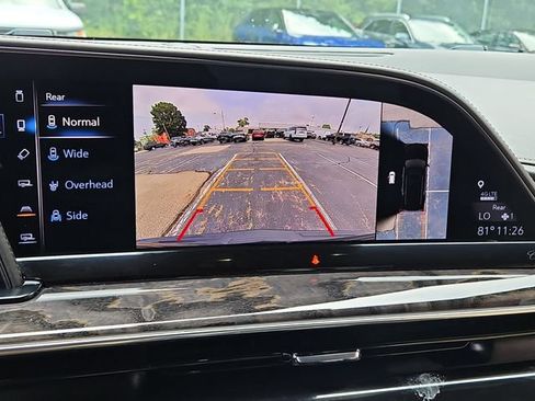Used 2021 Cadillac Escalade Premium Luxury w/ Performance Package AWD/4WD image 17