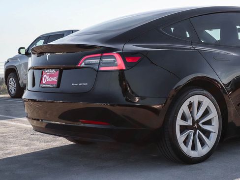 Used 2023 Tesla Model 3 Long Range AWD/4WD image 9