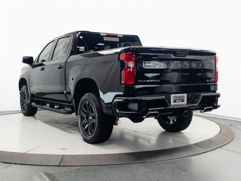 Used 2025 Chevrolet Silverado 1500 LT Trail Boss w/ Convenience Package II AWD/4WD image 8