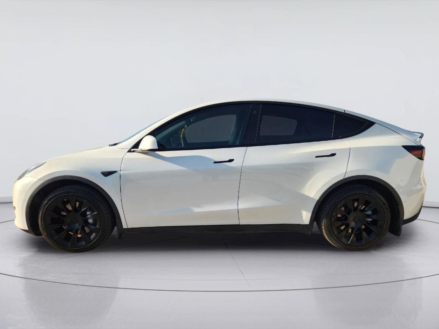 Used 2021 Tesla Model Y Long Range AWD/4WD image 4