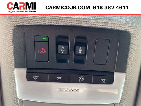 Used 2022 Nissan Pathfinder Platinum w/ Cargo Package AWD/4WD image 33