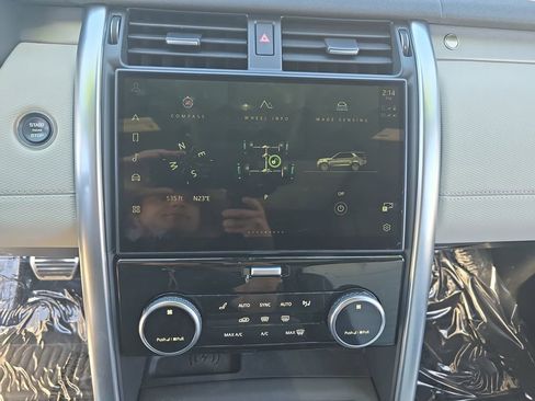 Used 2023 Land Rover Discovery HSE R-Dynamic image 22