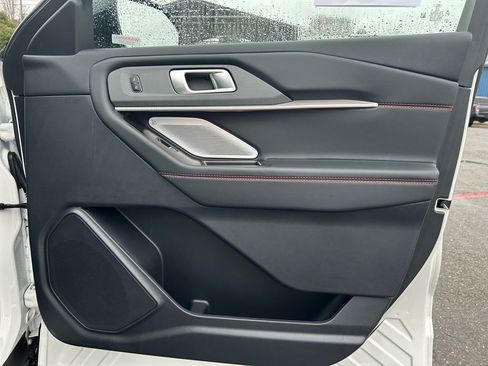 Used 2025 Ford Explorer ST w/ Sun And Sound Package image 25