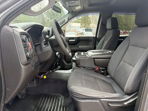 Used 2019 Chevrolet Silverado 1500 Custom Trail Boss w/ Custom Convenience Package image 11