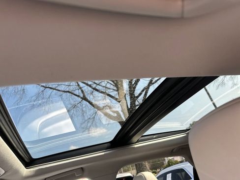 Used 2020 Lexus RX 450h AWD w/ Premium Package image 12