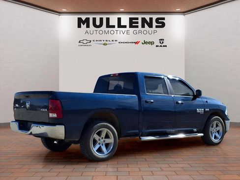 Used 2019 RAM 1500 Classic SLT image 3