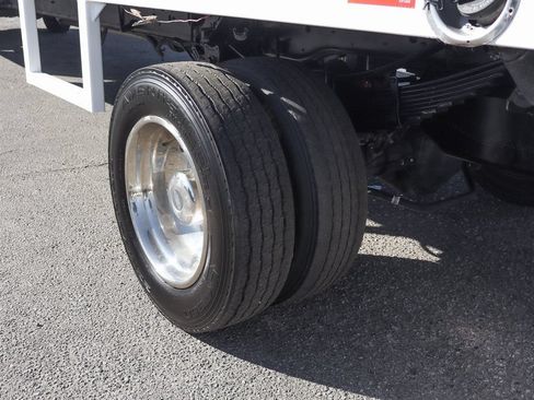 Used 2020 Ford F550 2WD Regular Cab Super Duty image 41
