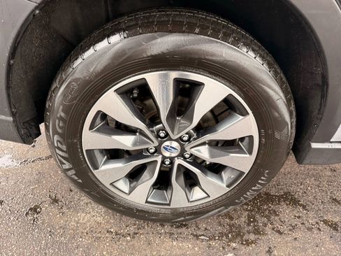 Used 2023 Subaru Outback Limited image 48