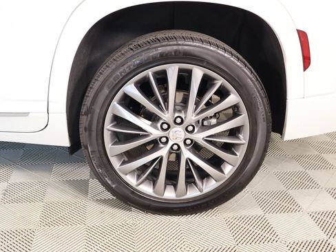 Used 2025 Buick Enclave Avenir FWD image 20