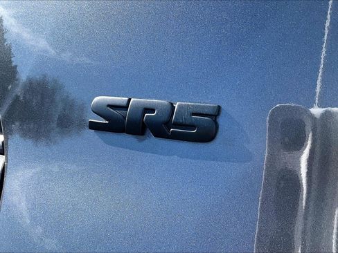 Used 2023 Toyota 4Runner SR5 Premium image 8