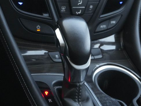 Used 2020 Buick Envision Essence w/ Experience Buick Package FWD image 28