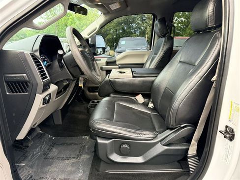 Used 2017 Ford F250 XLT w/ Camper Package AWD/4WD image 25
