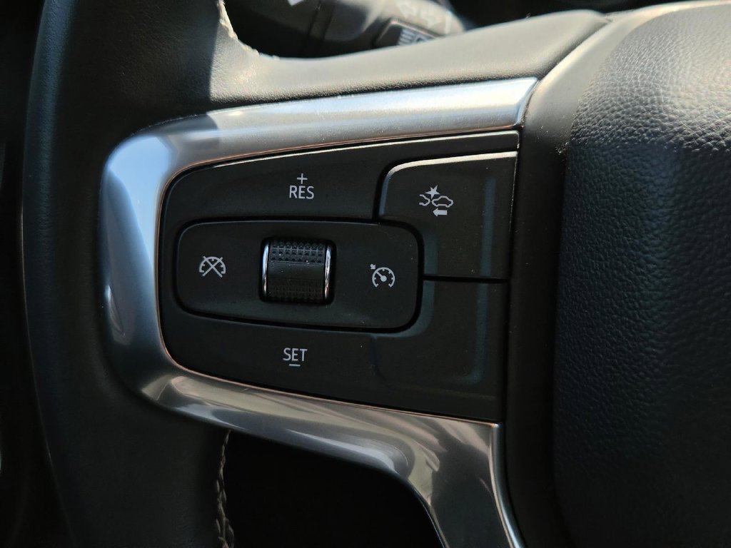 Used 2024 Chevrolet Blazer LT FWD image 24