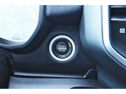 Used 2024 RAM 2500 Big Horn w/ Sport Appearance Package image 21