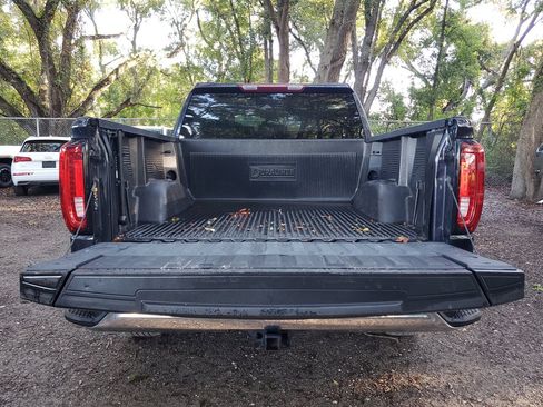 Used 2025 GMC Sierra 1500 SLT RWD image 9