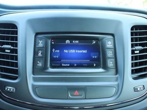 Used 2015 Chrysler 200 S FWD image 19