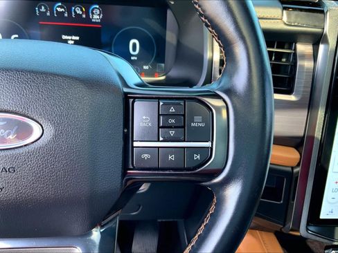 Used 2022 Ford Expedition Platinum AWD/4WD image 21