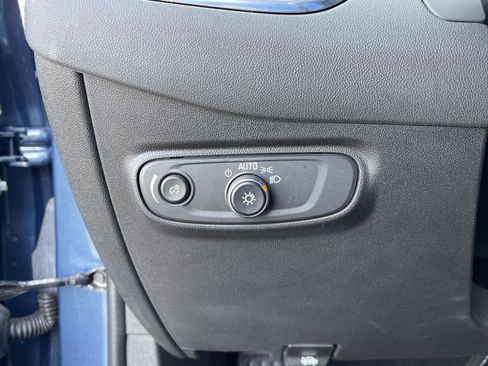 Used 2024 Chevrolet Equinox LS w/ LS Convenience Package FWD image 16