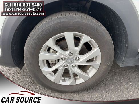 Used 2021 Hyundai Tucson SE w/ Cargo Package image 23