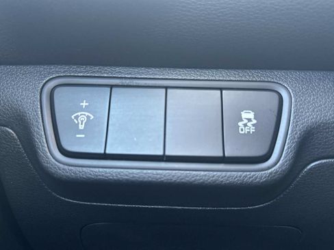 Used 2024 Kia Forte LXS FWD image 24
