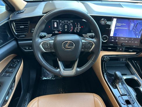 Used 2024 Lexus NX 250 FWD image 16