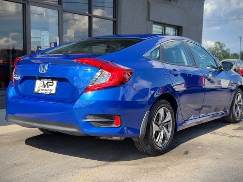 Used 2019 Honda Civic LX image 2