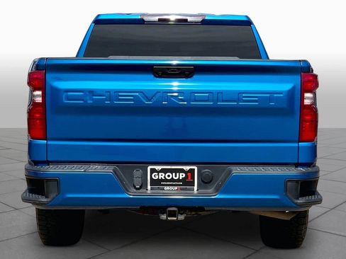 Certified 2022 Chevrolet Silverado 1500 Custom w/ LPO, Dark Essentials Package AWD/4WD image 5