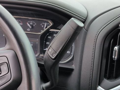 Certified 2022 GMC Sierra 1500 SLT w/ Driver Alert Package I AWD/4WD image 16