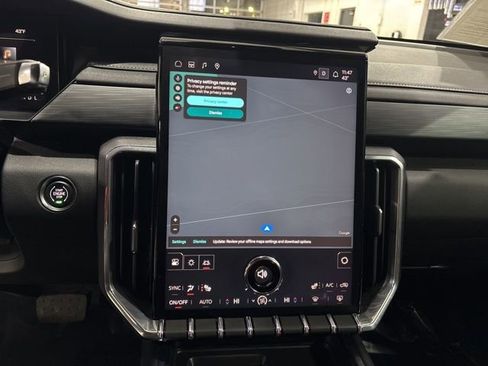 Used 2025 GMC Acadia Elevation image 20