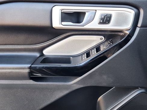 Used 2021 Ford Explorer ST w/ Equipment Group 401A image 25