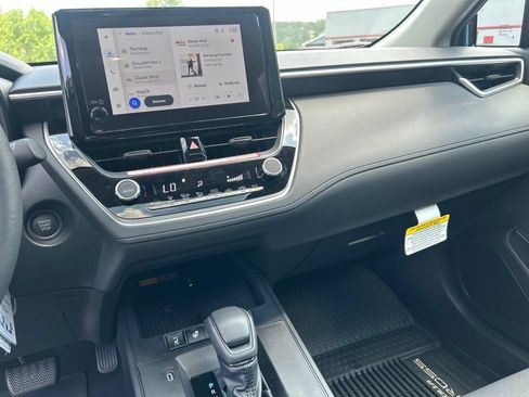 New 2026 Toyota Corolla Cross LE AWD/4WD image 17