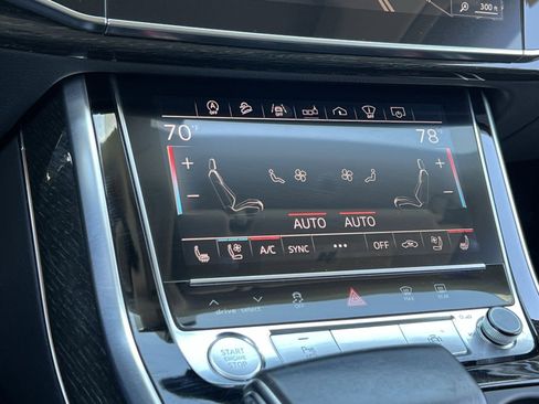 Used 2019 Audi Q8 Prestige AWD/4WD image 26