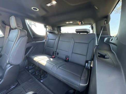 Used 2025 GMC Yukon Elevation w/ LPO, Floor Liner Package image 31