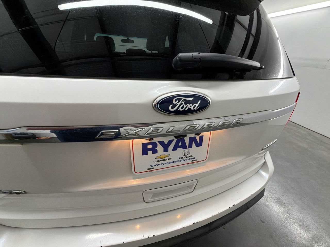 Used 2015 Ford Explorer Limited FWD image 29