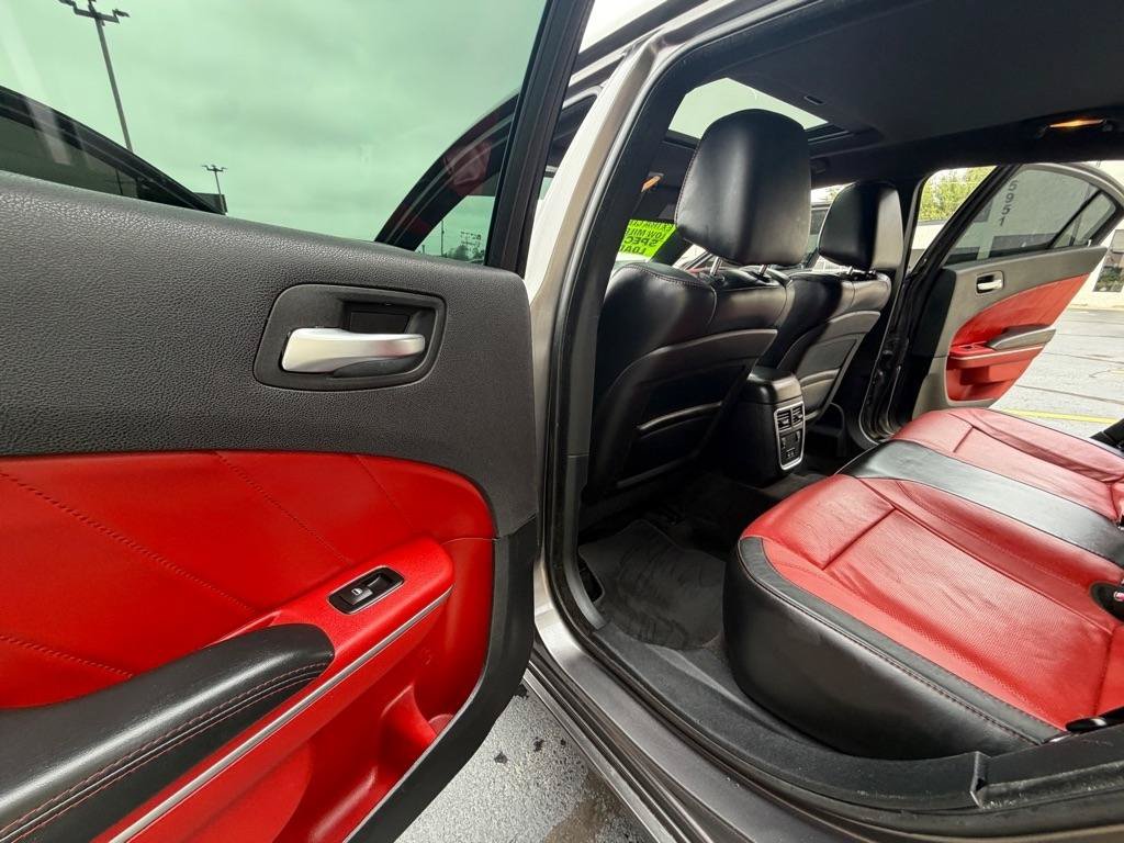 Used 2015 Dodge Charger R/T w/ Plus Group RWD image 15