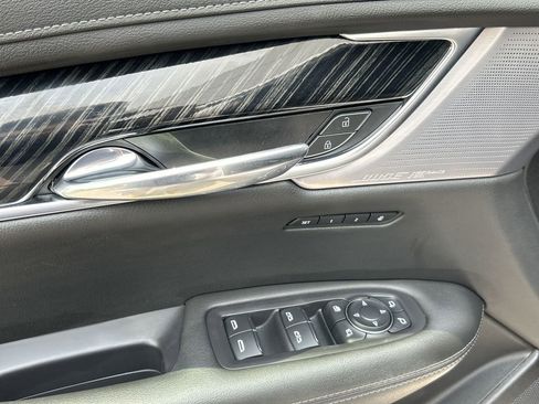 Certified 2023 Cadillac XT6 Premium Luxury image 19