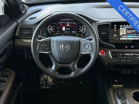 Certified 2025 Honda Passport EX-L image 16