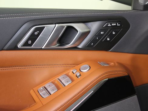 Used 2025 BMW X7 xDrive40i w/ Executive Package image 23