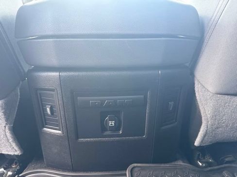 Used 2017 RAM 1500 Big Horn AWD/4WD image 20