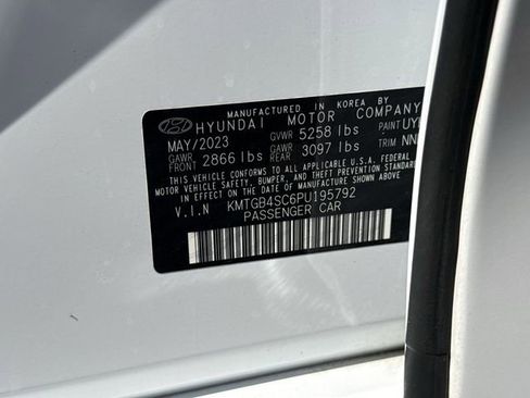 Used 2023 Genesis G80 2.5T AWD/4WD image 30