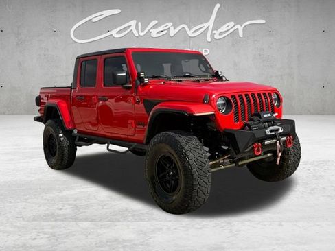 Used 2021 Jeep Gladiator Sport AWD/4WD image 2