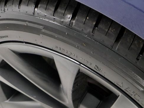 Used 2018 Tesla Model 3 Long Range image 22